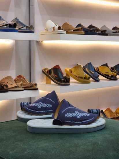 صورة زبيري وطني مطرز مديل م20